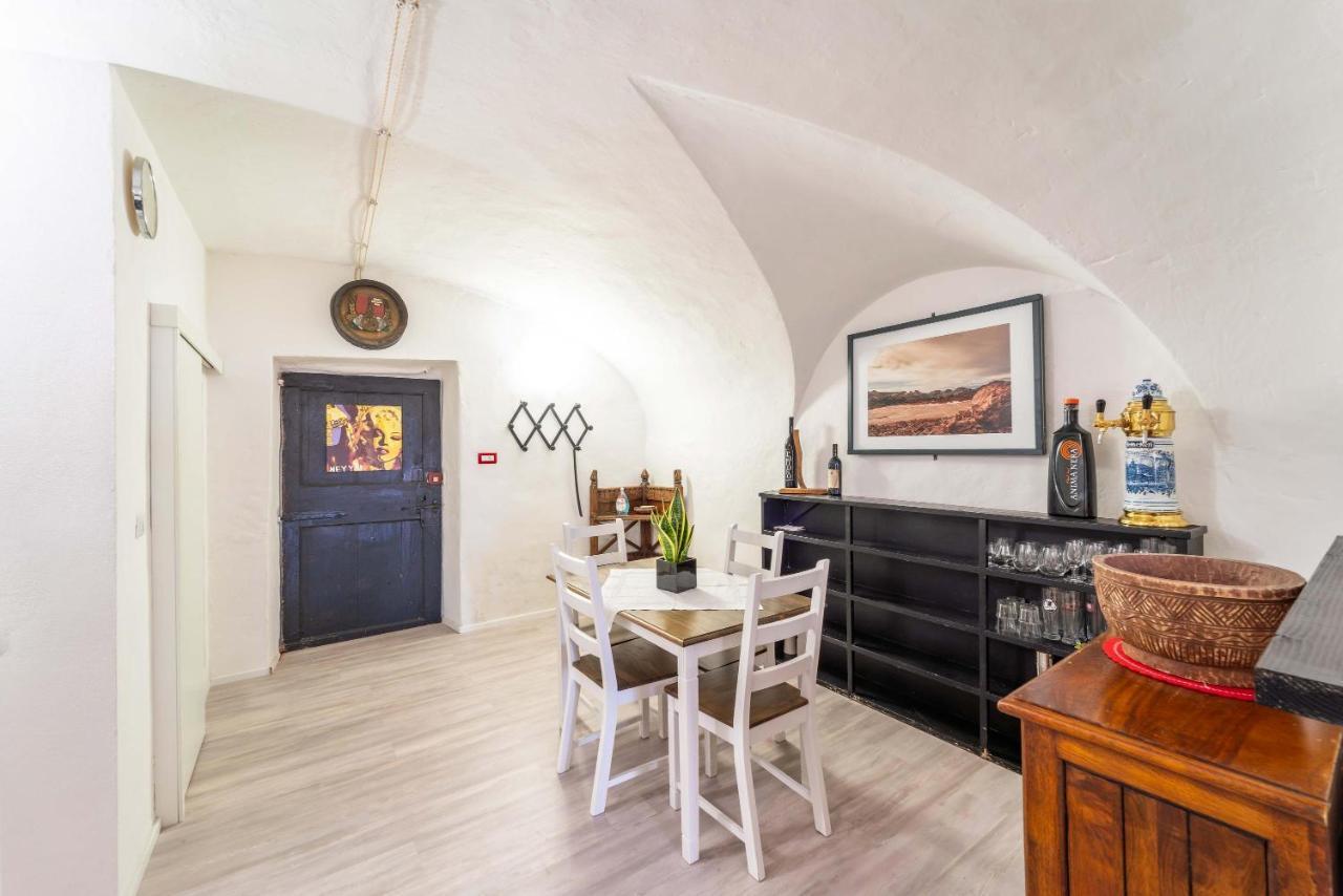 Casa Gilbert 101 Apartment Alghero Luaran gambar